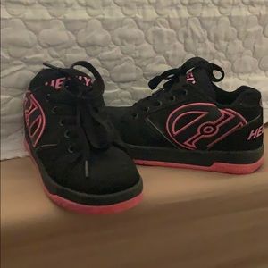 Black and pink Heelys